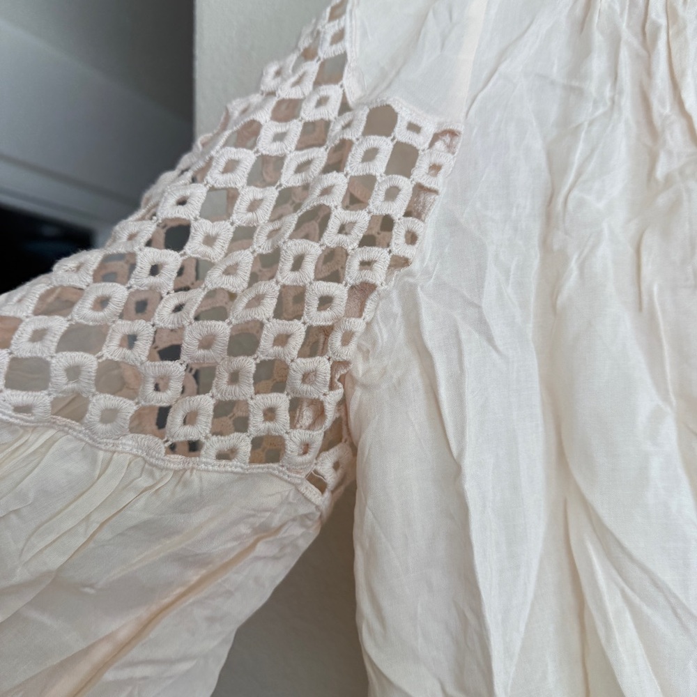Sundance Cream Blouse with Cut-Out Details Sz L - Picture 11 of 13
